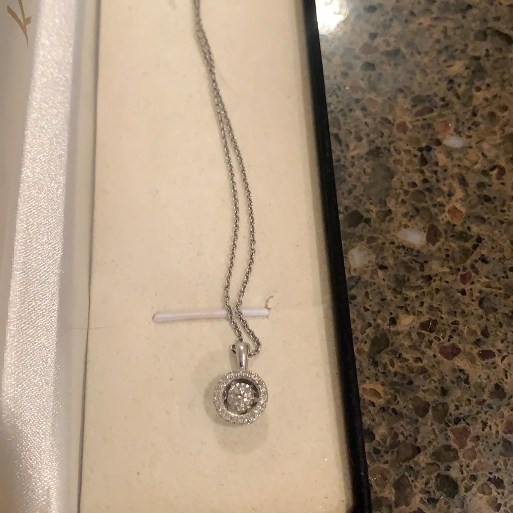 Previously Owned Necklace 1/2 ct tw Diamonds 14K White Gold